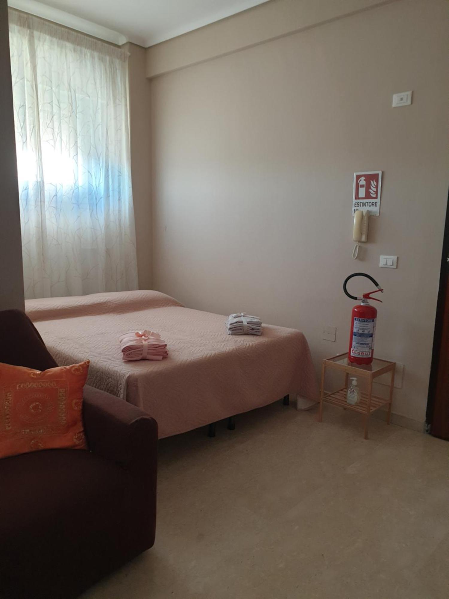 A "Casa Inn-Centro" Monolocale Catania Exterior photo